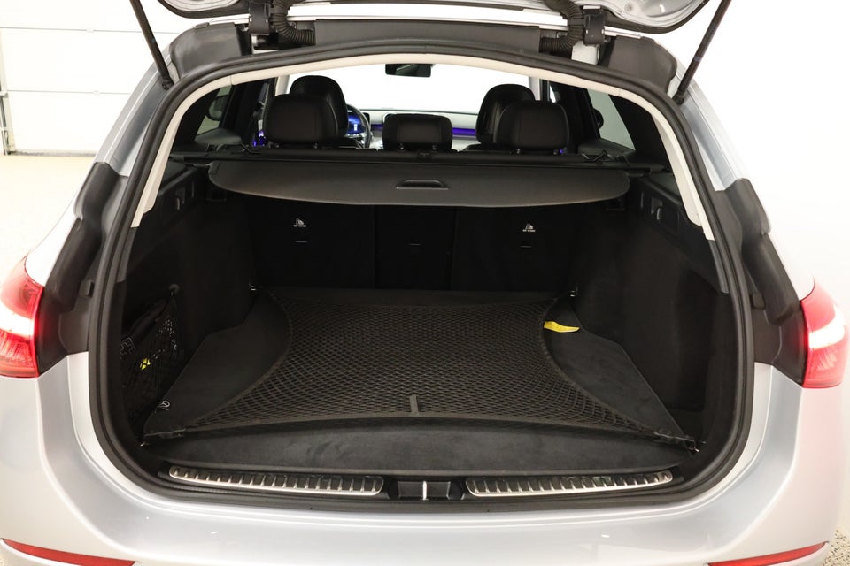 Mercedes C220 d 2,0 AMG Line stc. aut. 5d