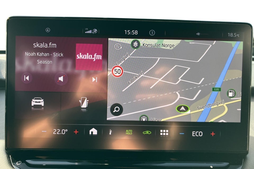 Skoda Enyaq 80x iV Founders Edition 5d