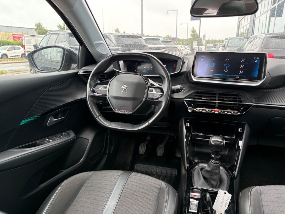 Peugeot 208 1,5 BlueHDi 100 Allure Sky 5d