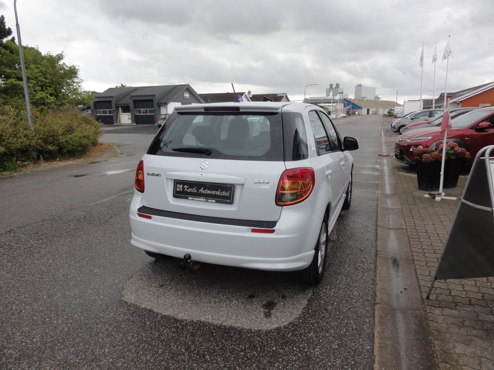 Suzuki SX4 1,6 CombiBack Style 5d