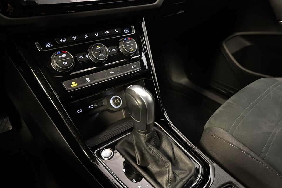 VW Touran 1,5 TSi 150 Highline DSG 7prs 5d