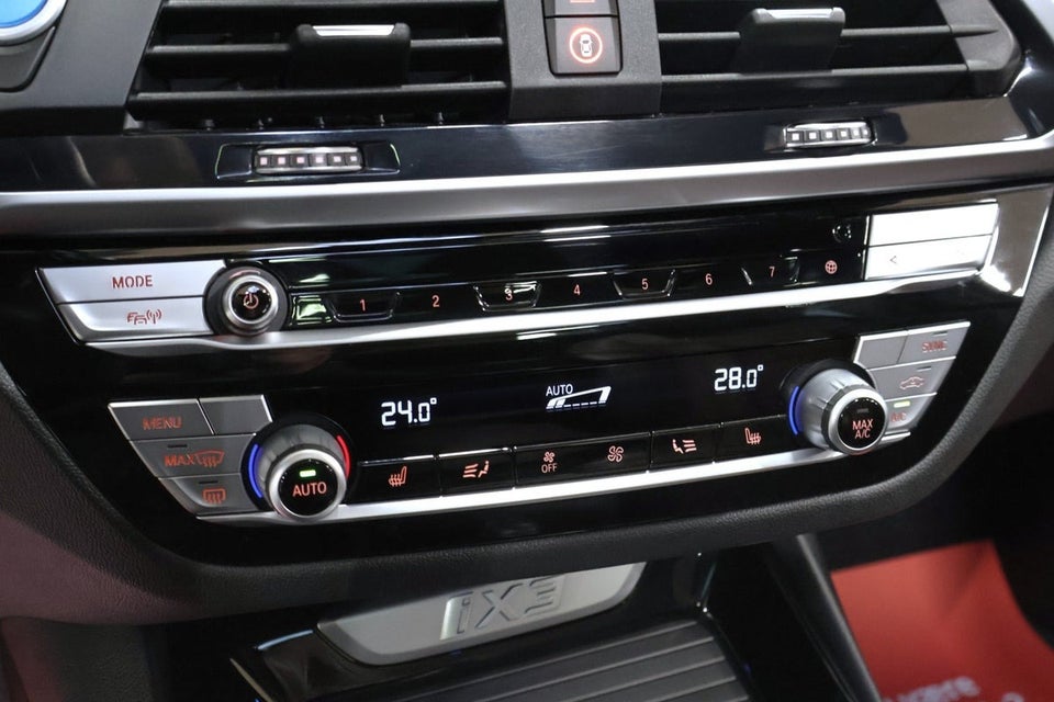 BMW iX3 Charged Plus 5d