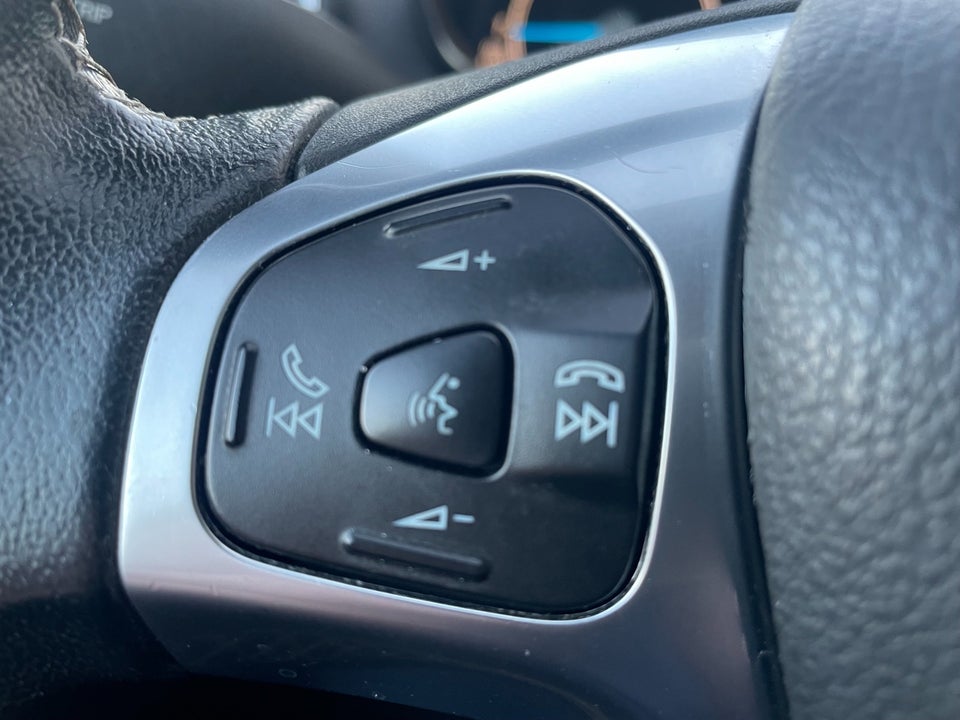 Ford Fiesta 1,0 SCTi 100 Titanium 5d