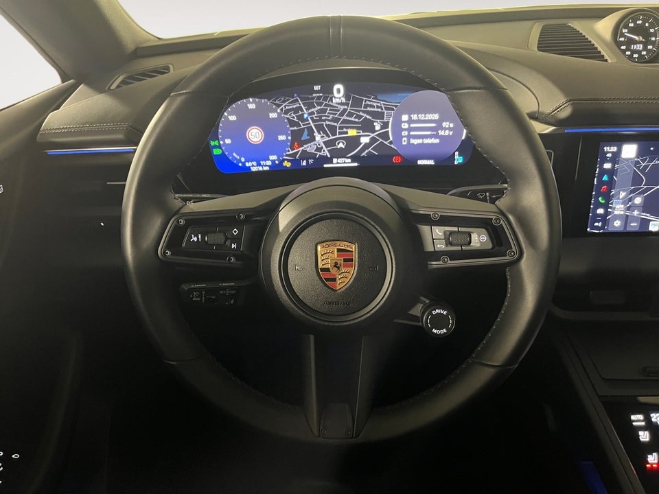 Porsche Macan 4 5d