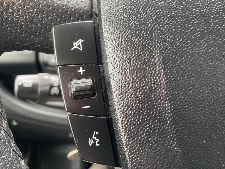 Peugeot Boxer 333 2,2 BlueHDi 140 L2H1 Premium