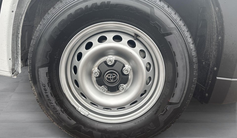 Toyota ProAce Max 2,2 D 180 Comfort Master Kassevogn L3H2 aut.