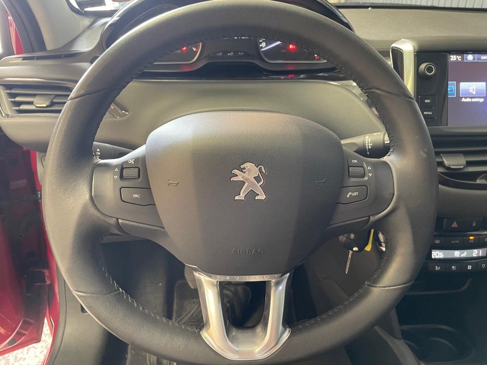 Peugeot 208 1,2 VTi 82 Allure 5d