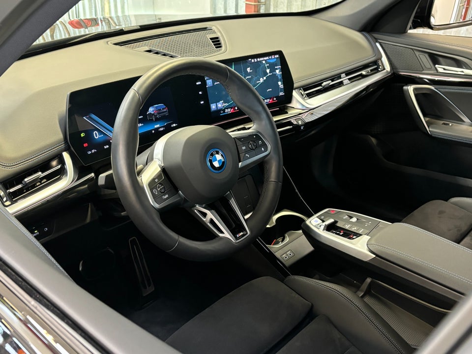 BMW iX1 xDrive30 M-Sport 5d