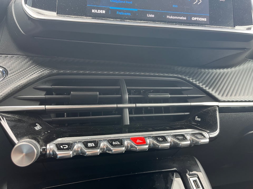 Peugeot 208 1,2 PureTech 100 Allure 5d