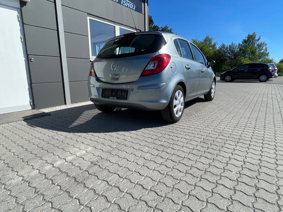 Opel Corsa 1,0 12V Enjoy 5d