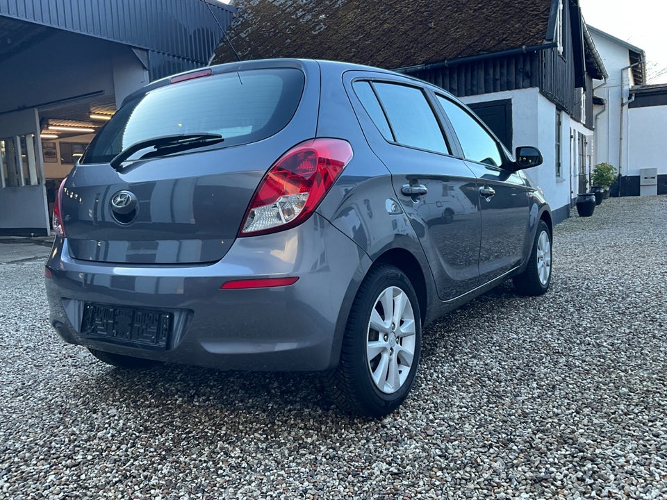 Hyundai i20 1,25 Comfort 5d