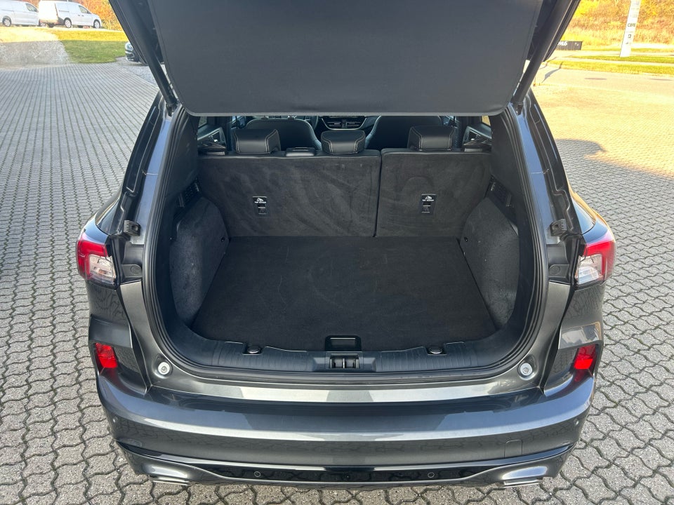 Ford Kuga 2,5 PHEV Vignale CVT 5d