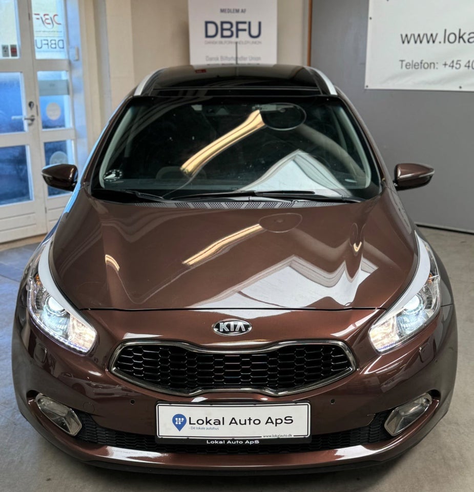 Kia Ceed 1,6 CRDi 128 Premium+ SW aut. 5d