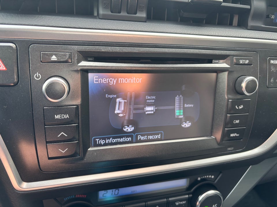 Toyota Auris 1,8 Hybrid H2 CVT 5d