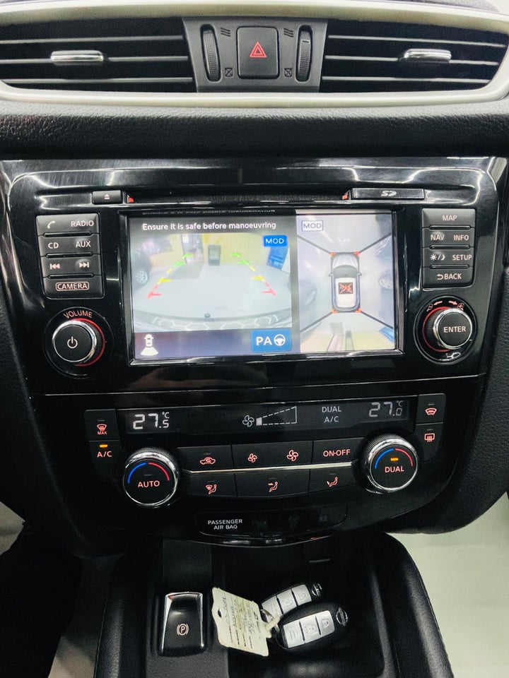 Nissan Qashqai 1,6 dCi 130 Tekna X-tr. 5d