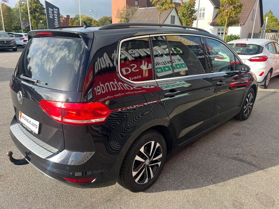 VW Touran 2,0 TDi 150 IQ.Drive DSG 7prs 5d