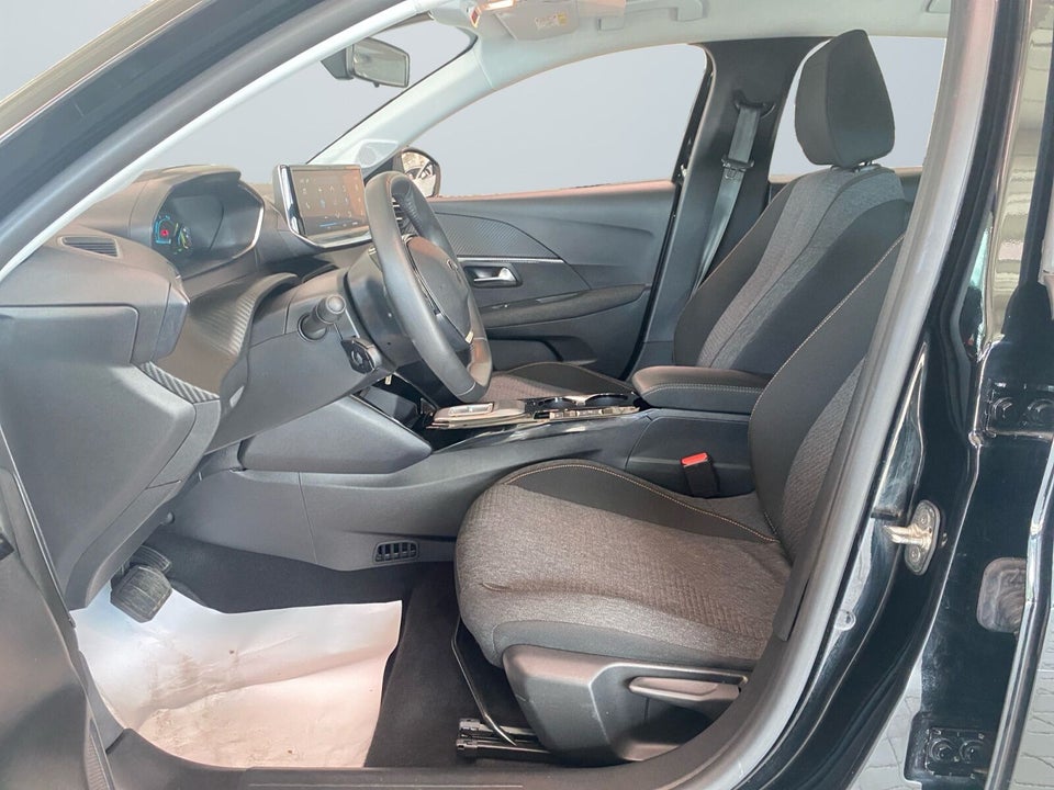 Peugeot e-208 50 Style 5d