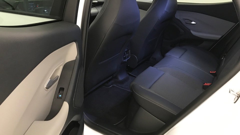 Ford Explorer 77 Select Extended Range 5d