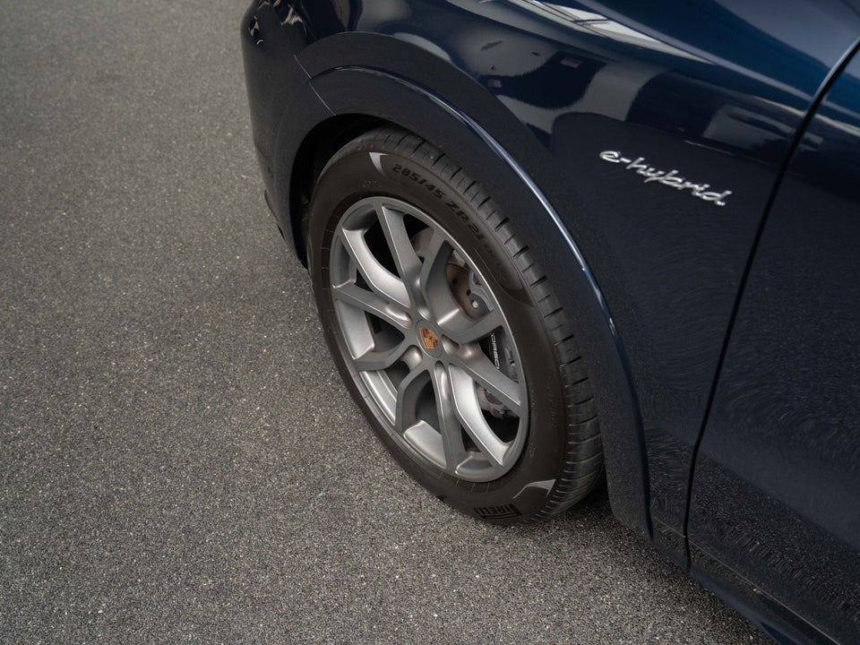 Porsche Cayenne 3,0 E-Hybrid Tiptr. 5d