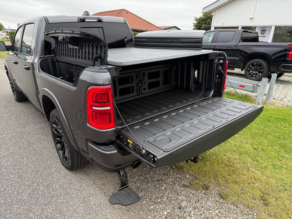 Dodge RAM 1500 3,0 Limited Night aut. 4d