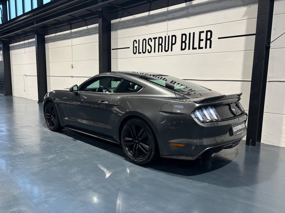 Ford Mustang 2,3 EcoBoost Fastback 2d