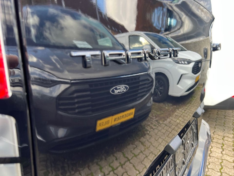 Ford Transit Custom 320L 2,5 PHEV Limited CVT