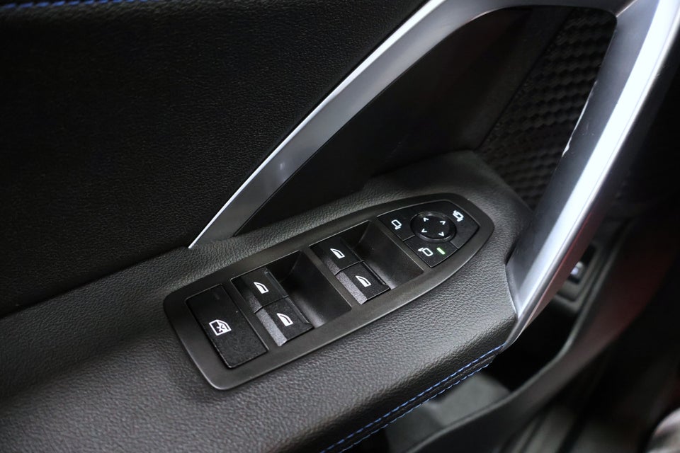 BMW iX1 xDrive30 M-Sport 5d