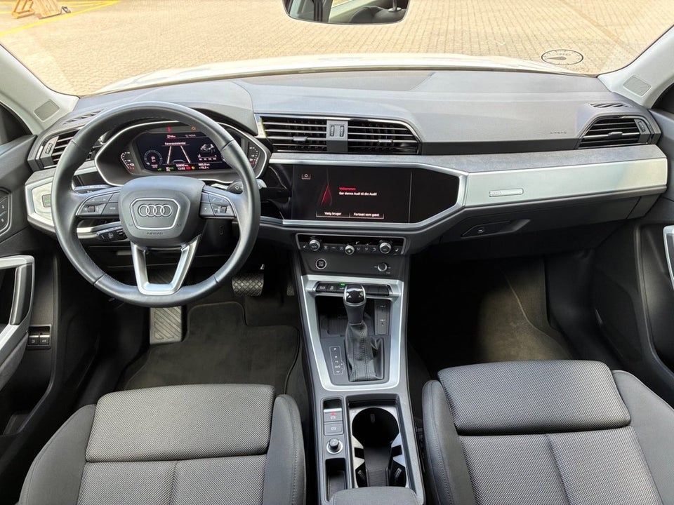 Audi Q3 45 TFSi e Attitude plus S-tr. 5d