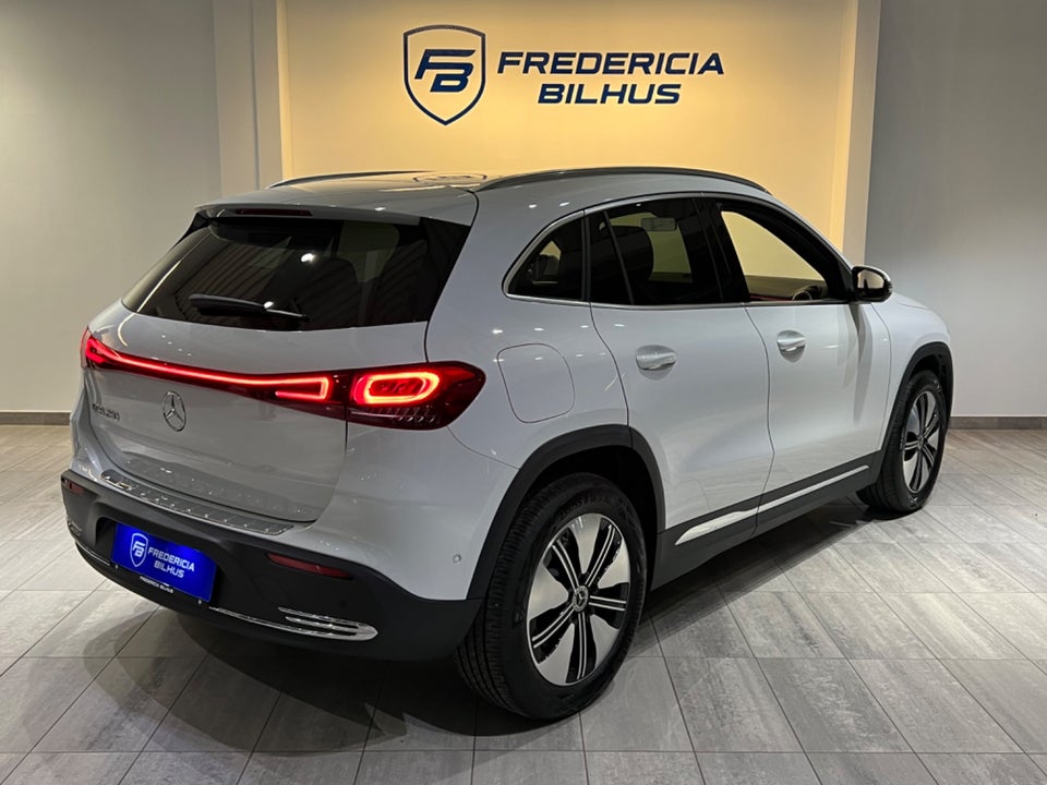 Mercedes EQA250 Progressive 5d