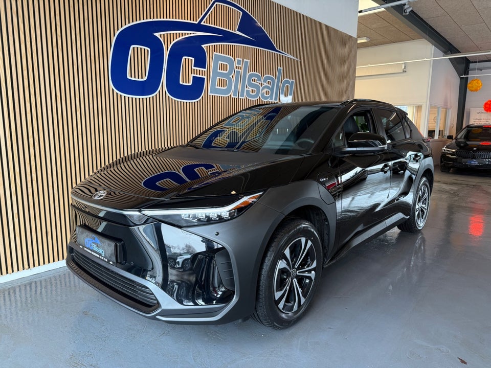 Toyota bZ4X Business+ 5d