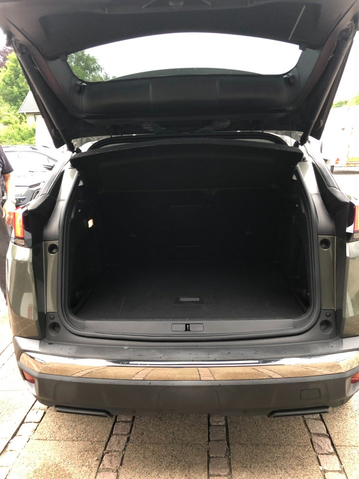 Peugeot 3008 1,2 PureTech 130 Allure Limited 5d