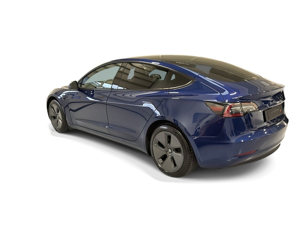 Tesla Model 3 Standard Range+ RWD 4d
