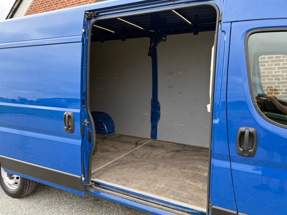 Fiat Ducato 33 2,2 MJT 160 Kassevogn L2H2 Pro+ aut.