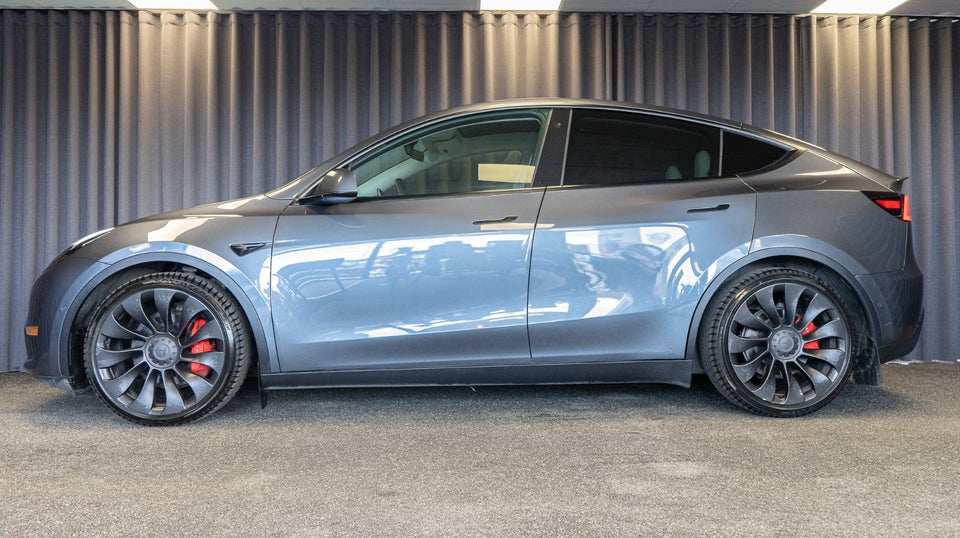 Tesla Model Y Performance AWD 5d