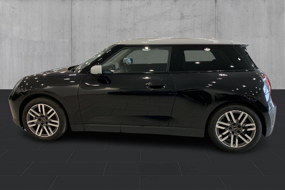 MINI Cooper SE Classic Trim 3d