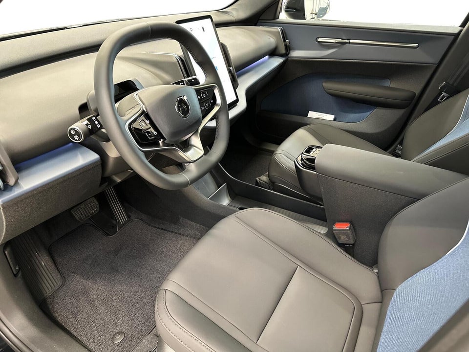 Volvo EX30 Extended Range Ultra 5d