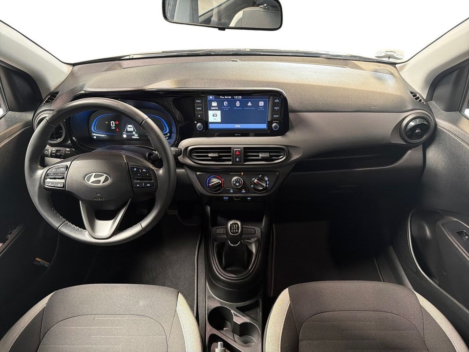 Hyundai i10 1,0 MPi Essential 5d