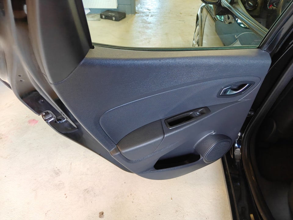 Renault Clio IV 1,5 dCi 90 Zen 5d