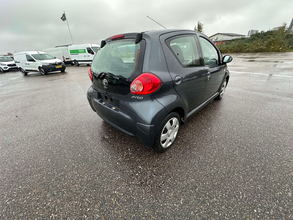 Toyota Aygo 1,0 Plus komfort 5d