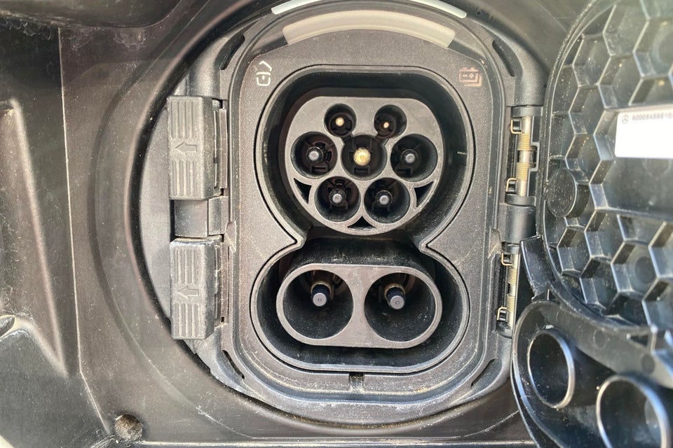 Mercedes EQA250+ 5d