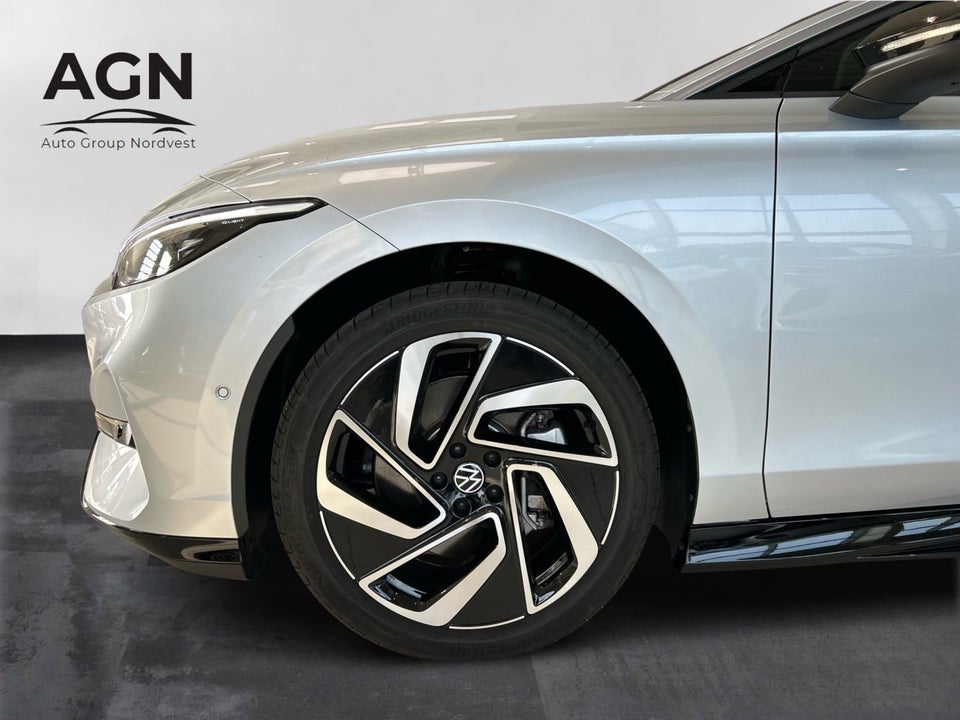 VW ID.7 77 Style+ Tourer 5d