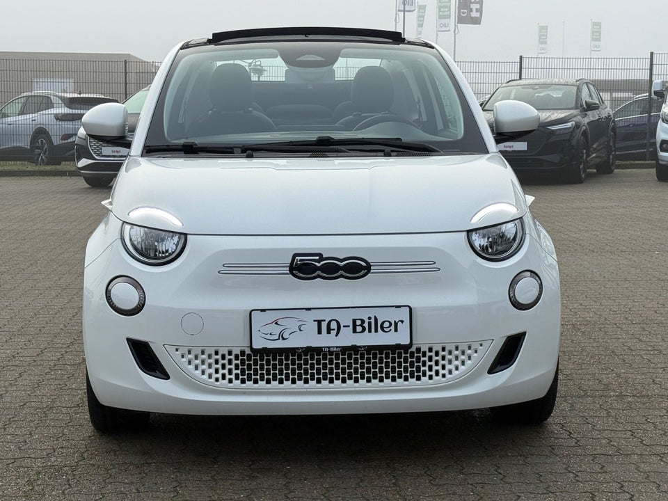 Fiat 500e 42 Icon Cabrio 2d