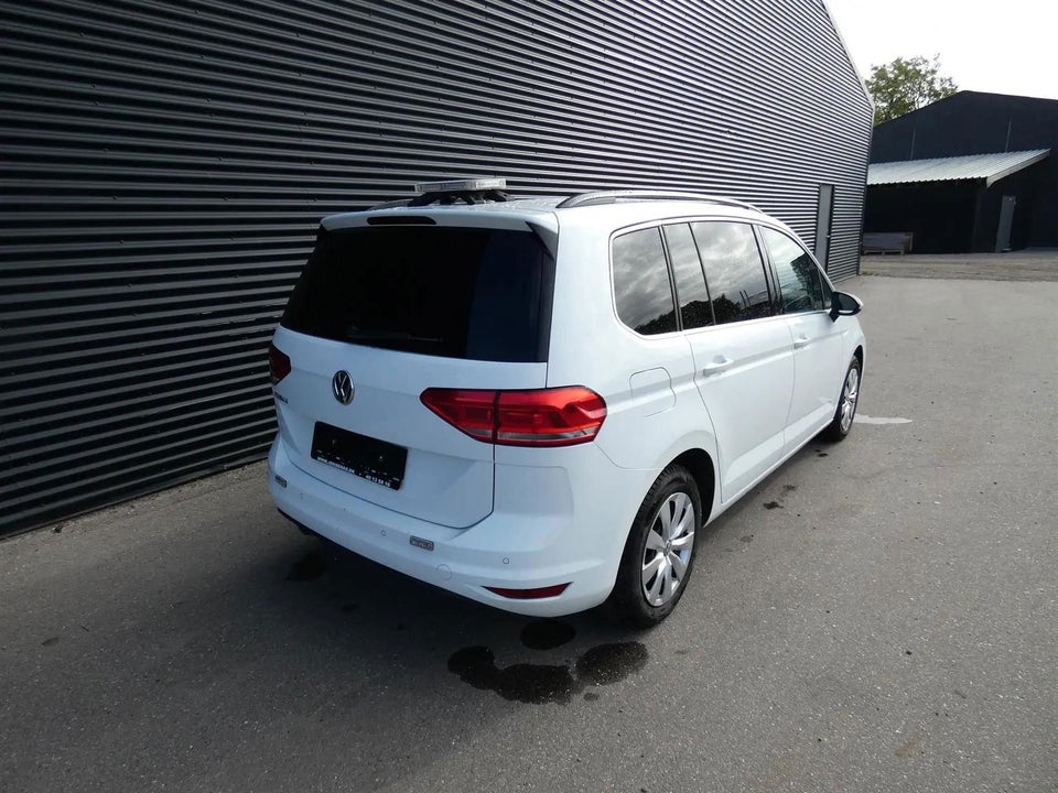 VW Touran 2,0 TDi 115 Comfortline DSG Van 5d