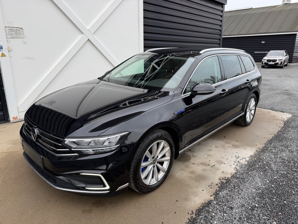 VW Passat 1,4 GTE High Variant DSG 5d