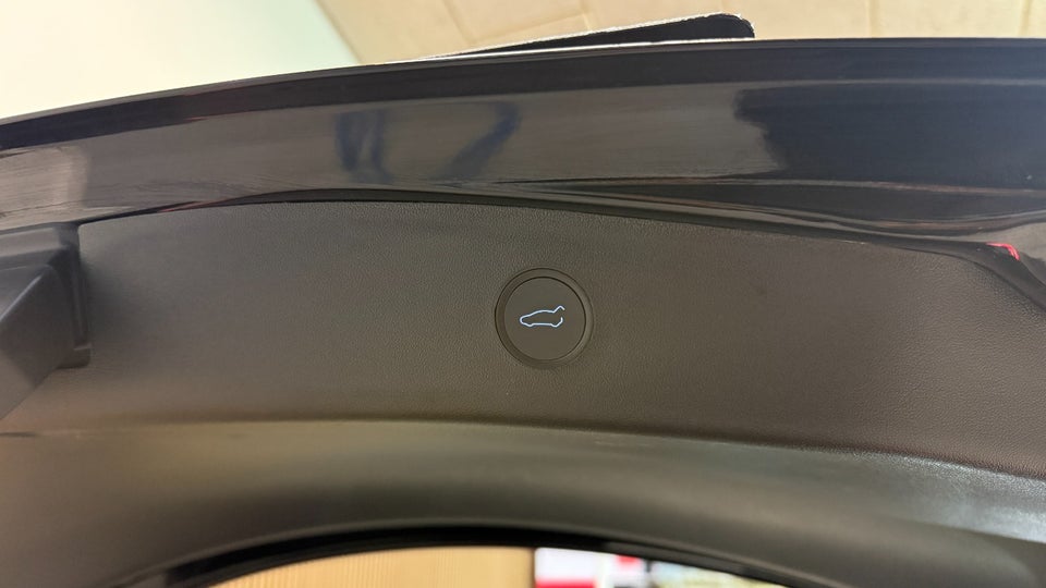 Tesla Model 3 Standard Range+ RWD 4d