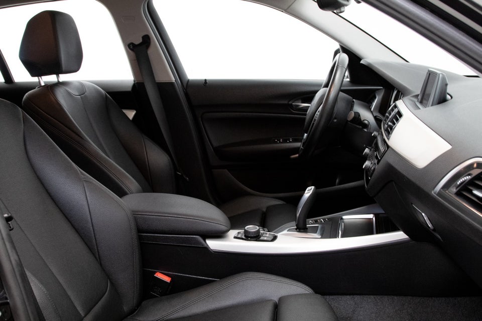 BMW 118d 2,0 Advantage aut. 5d