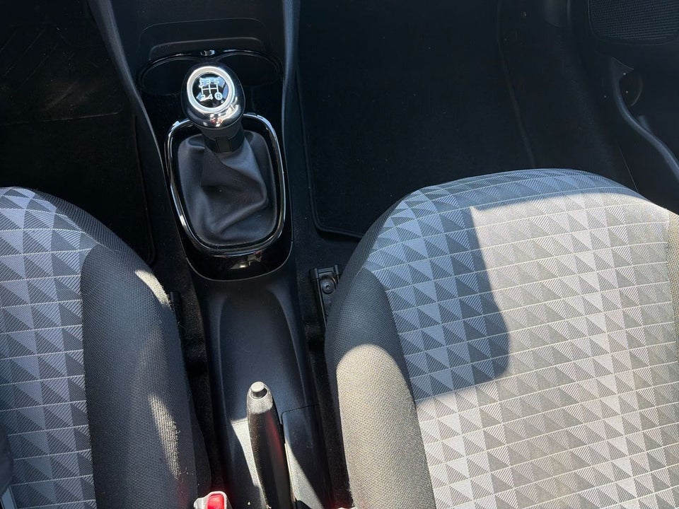 Peugeot 108 1,0 e-VTi 72 Allure+ 5d