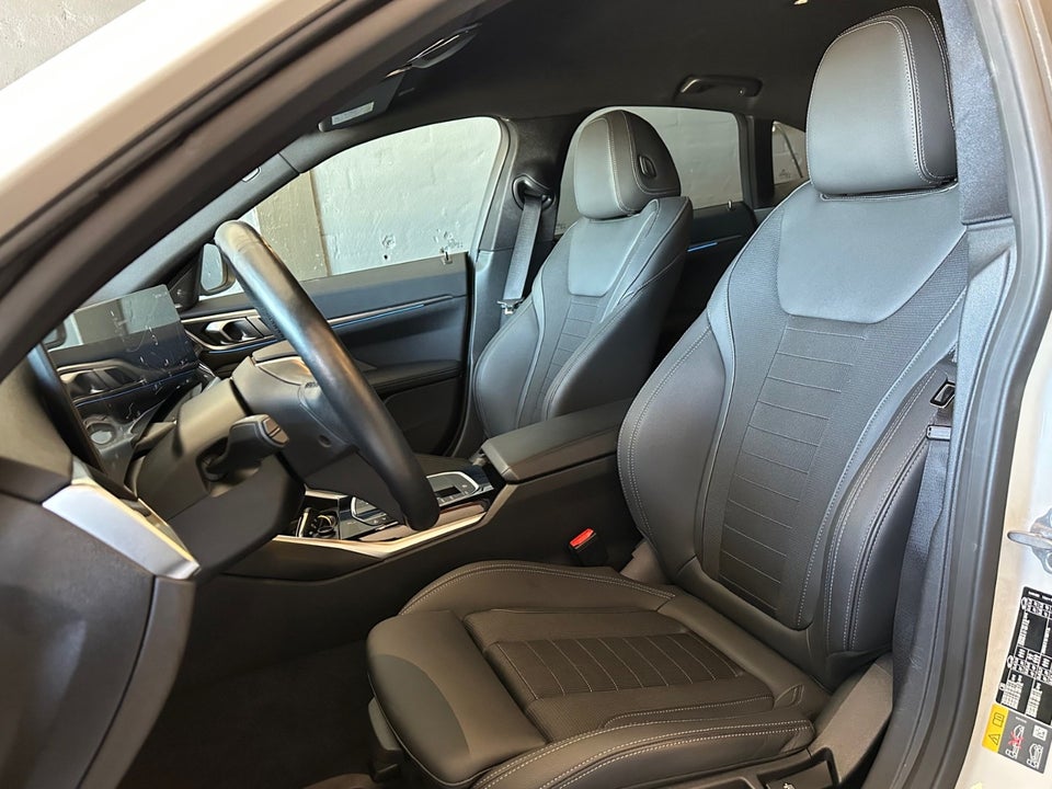 BMW i4 eDrive40 Charged 5d