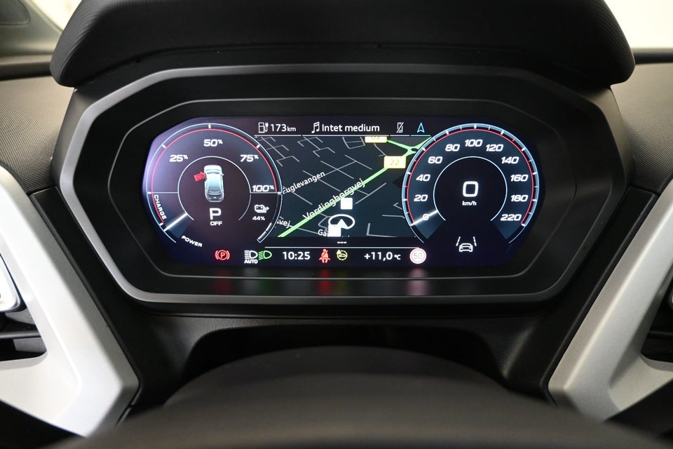 Audi Q4 e-tron 40 Attitude 5d