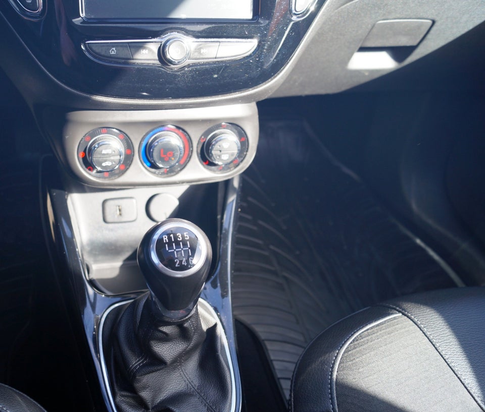 Opel Adam 1,0 T 90 Glam 3d